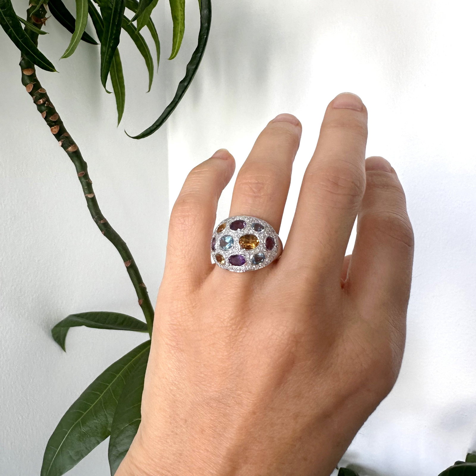 Natural Diamond 18K White Gold Ring - 4
