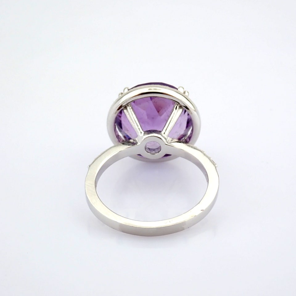 Natural Diamond 18K White Gold Ring - 6