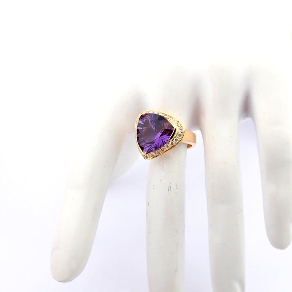 Natural Diamond 18K Rose/Pink Gold Ring - 10