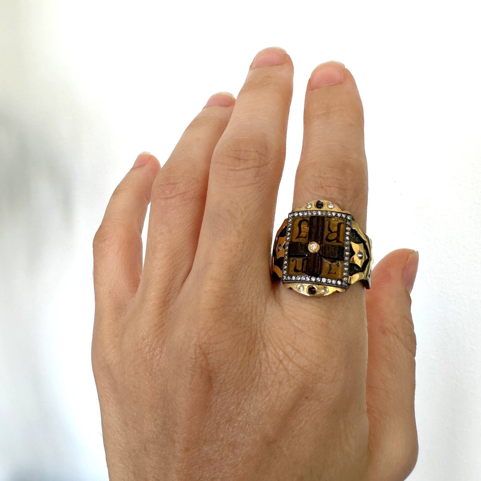 Natural Diamond 24K Yellow Gold Ring - 5