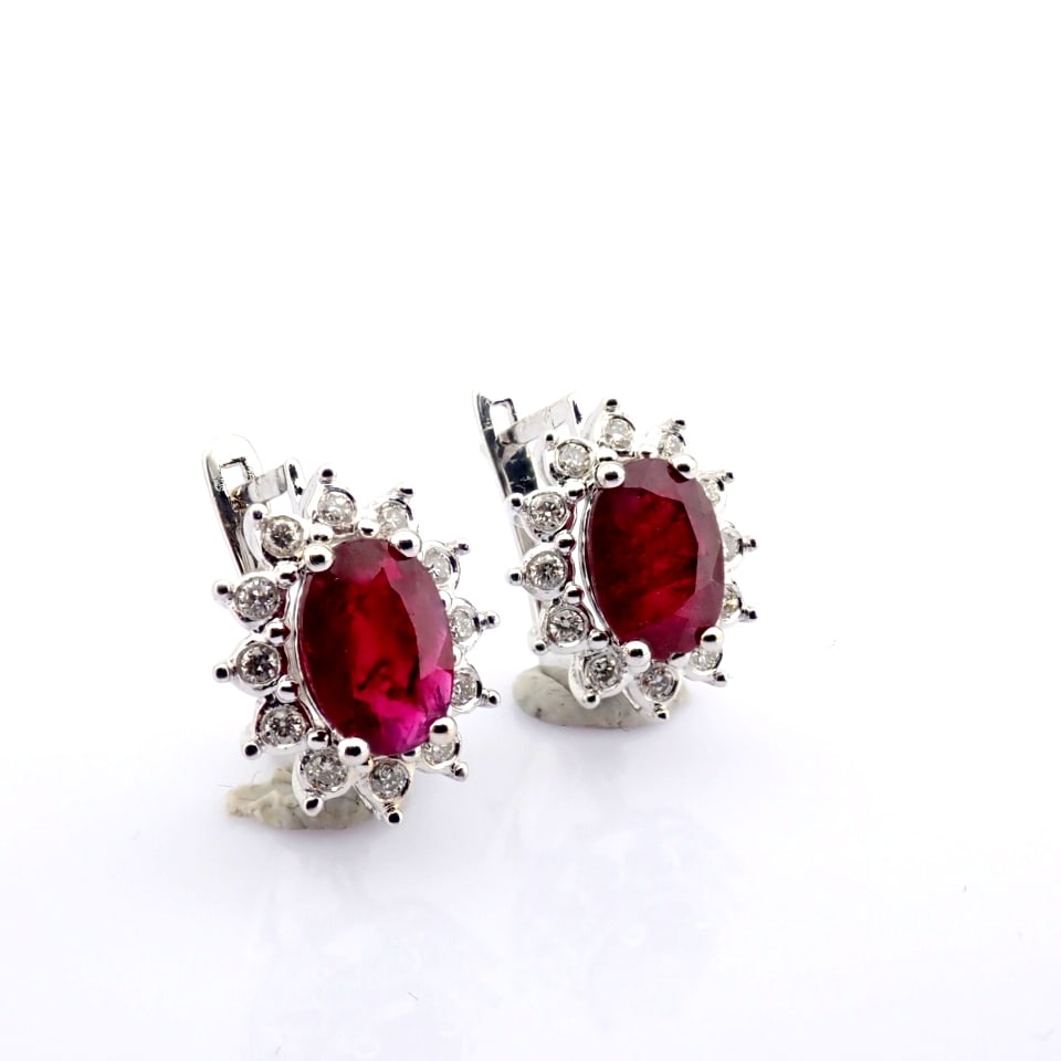 Natural Diamond 18K White Gold Earring - 2