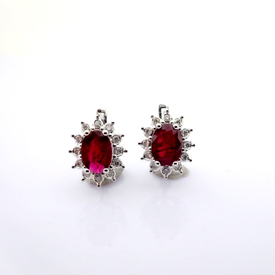 Natural Diamond 18K White Gold Earring - 4