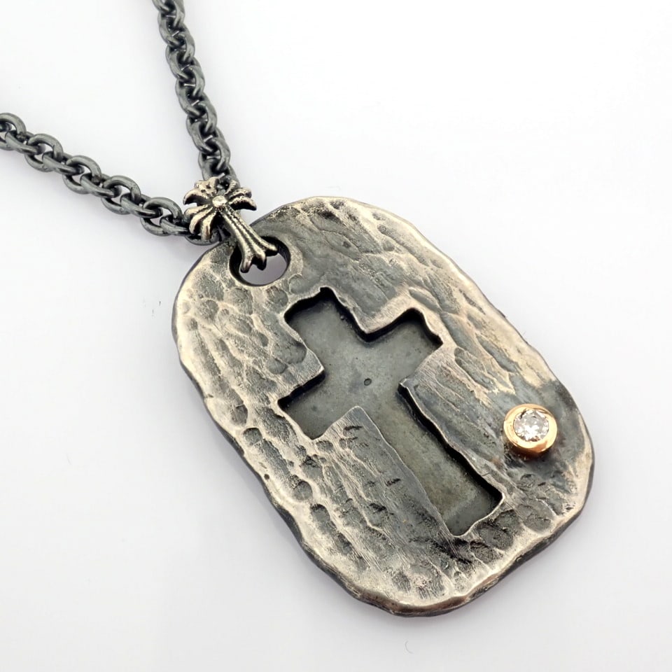 Natural Diamond 18K Yellow Gold Necklace: Title: Natural Diamond 18K Yellow Gold Necklace Description: Cross necklace detailed with brilliant diamonds and 18k gold on silver -------------------------------------------------- • METALS