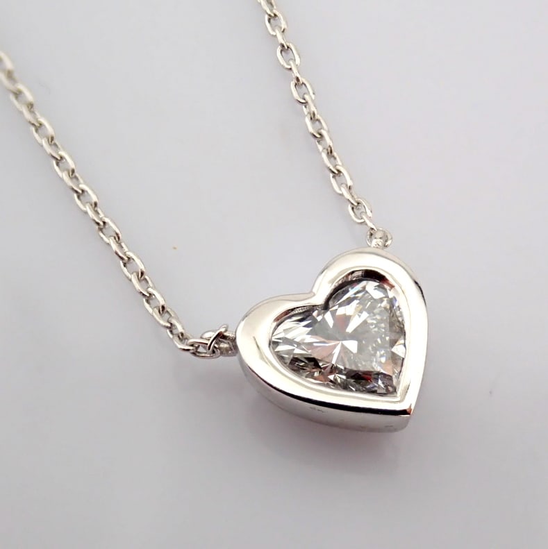 Heart Cut Lab-Grown Diamond Necklace - 0.43 Total Carat (MDI Certified): Title: Heart Cut Lab-Grown Diamond Necklace - 0.43 Total Carat (MDI Certified) Description: -------------------------------------------------- METALS AND WEIGHTS : -14K White Gold 1.76