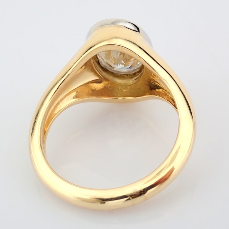 Oval Cut Lab-Grown Diamond Ring - 2.05 Total Carat (IGI Certified) - 5