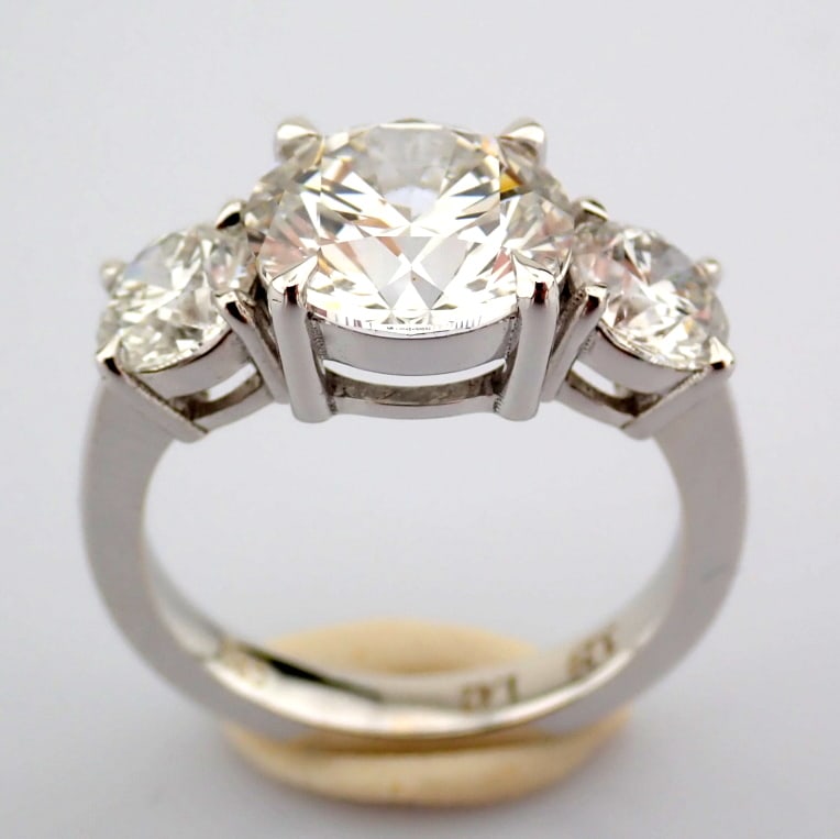 Round Cut Lab-Grown Diamond Ring - 4.71 Total Carat (IGI Certified) - 5