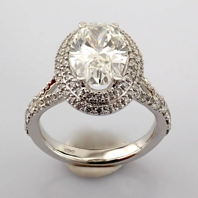 Oval Cut Lab-Grown Diamond Ring - 2.65 Total Carat (IGI Certified) - 2