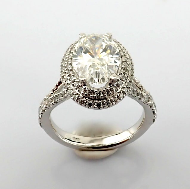 Oval Cut Lab-Grown Diamond Ring - 2.65 Total Carat (IGI Certified) - 3
