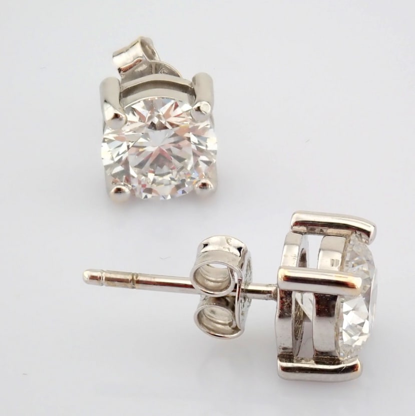Round Cut Lab-Grown Diamond Earring - 2.9 Total Carat (IGI Certified) - 3
