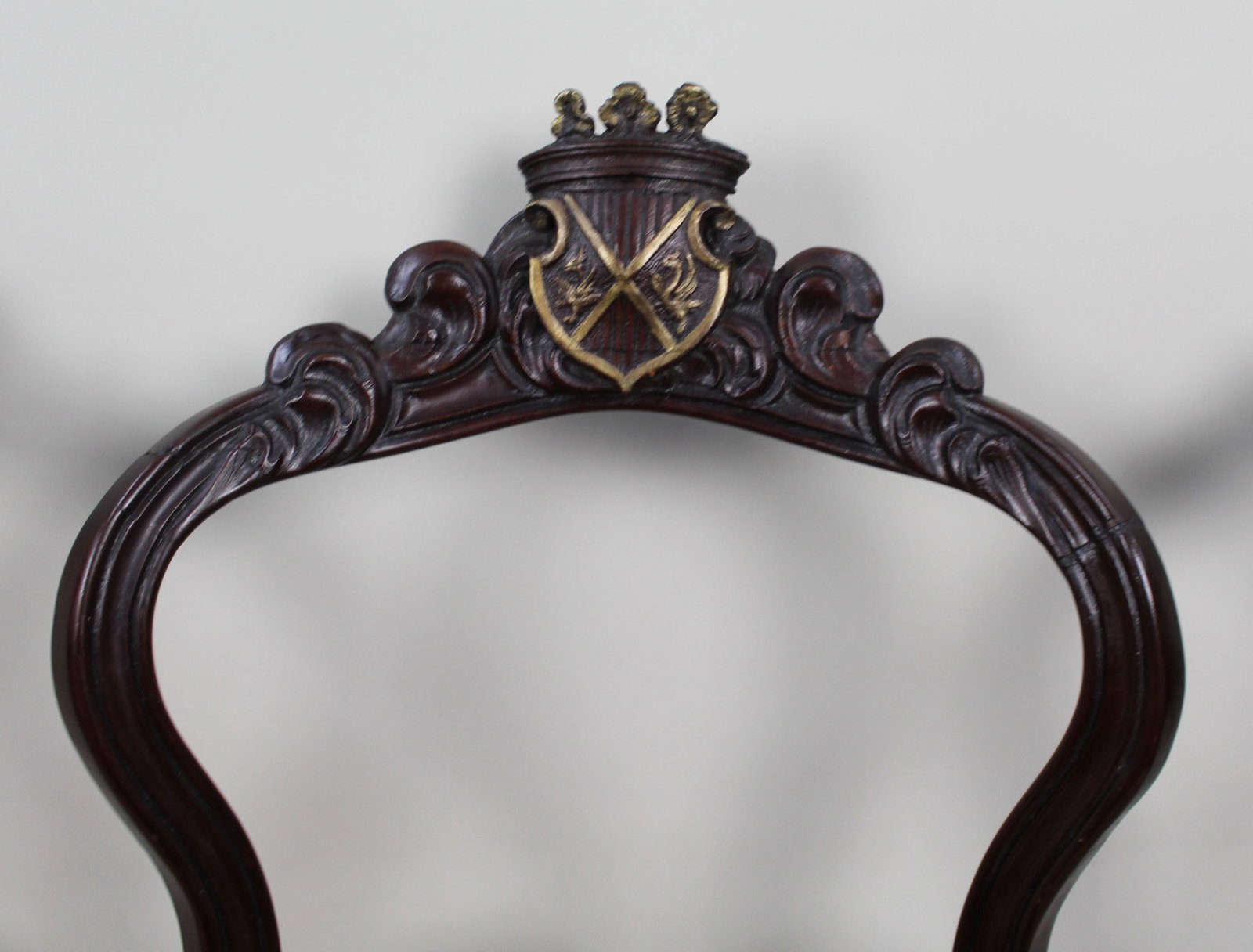 Set of 4 Victorian Heraldic Crested Chairs c.1850 - 11
