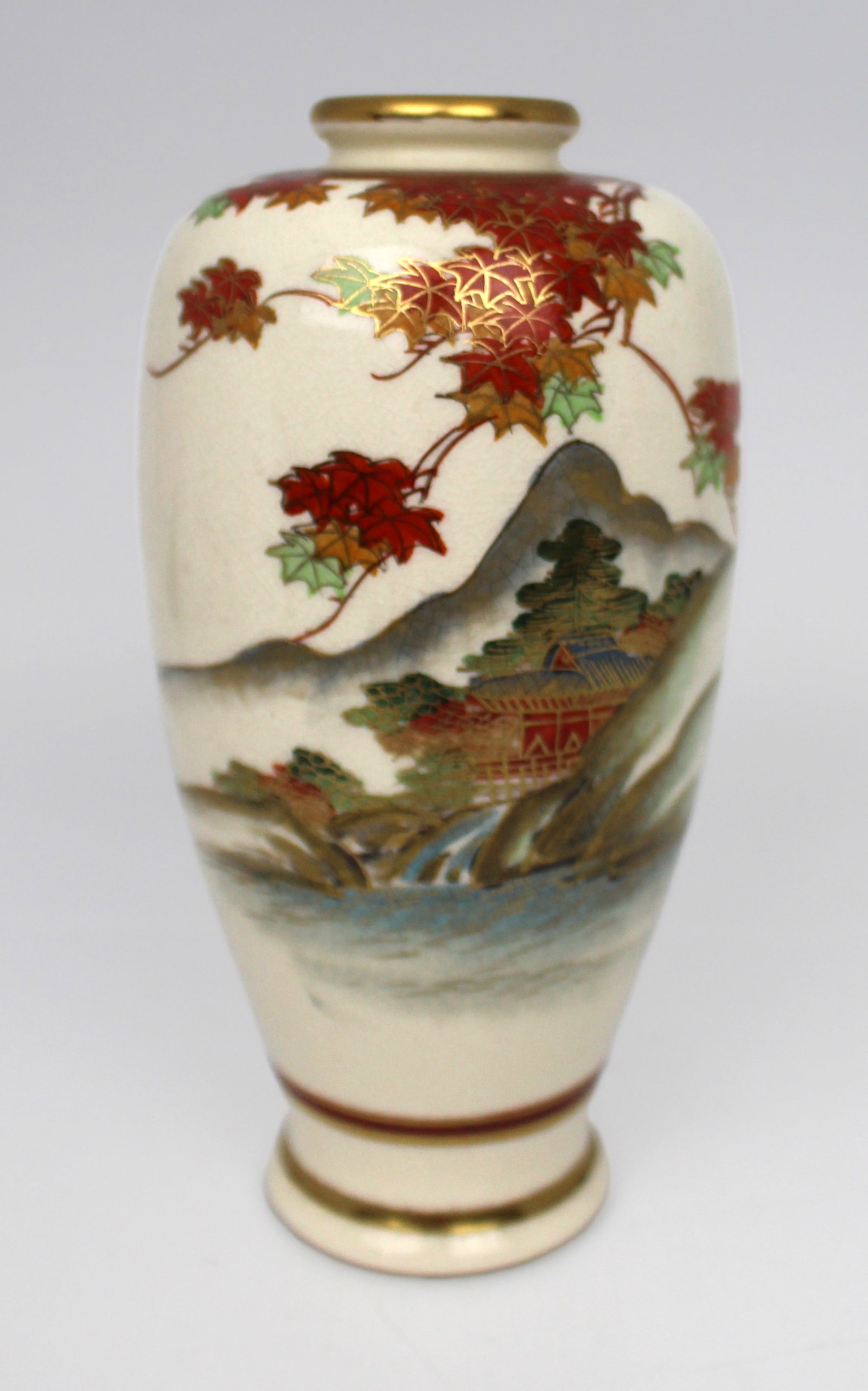 Antique Japanese Satsuma-Style Vase Signed Gyōzan (Circa 1900–1920) (1 of 4)