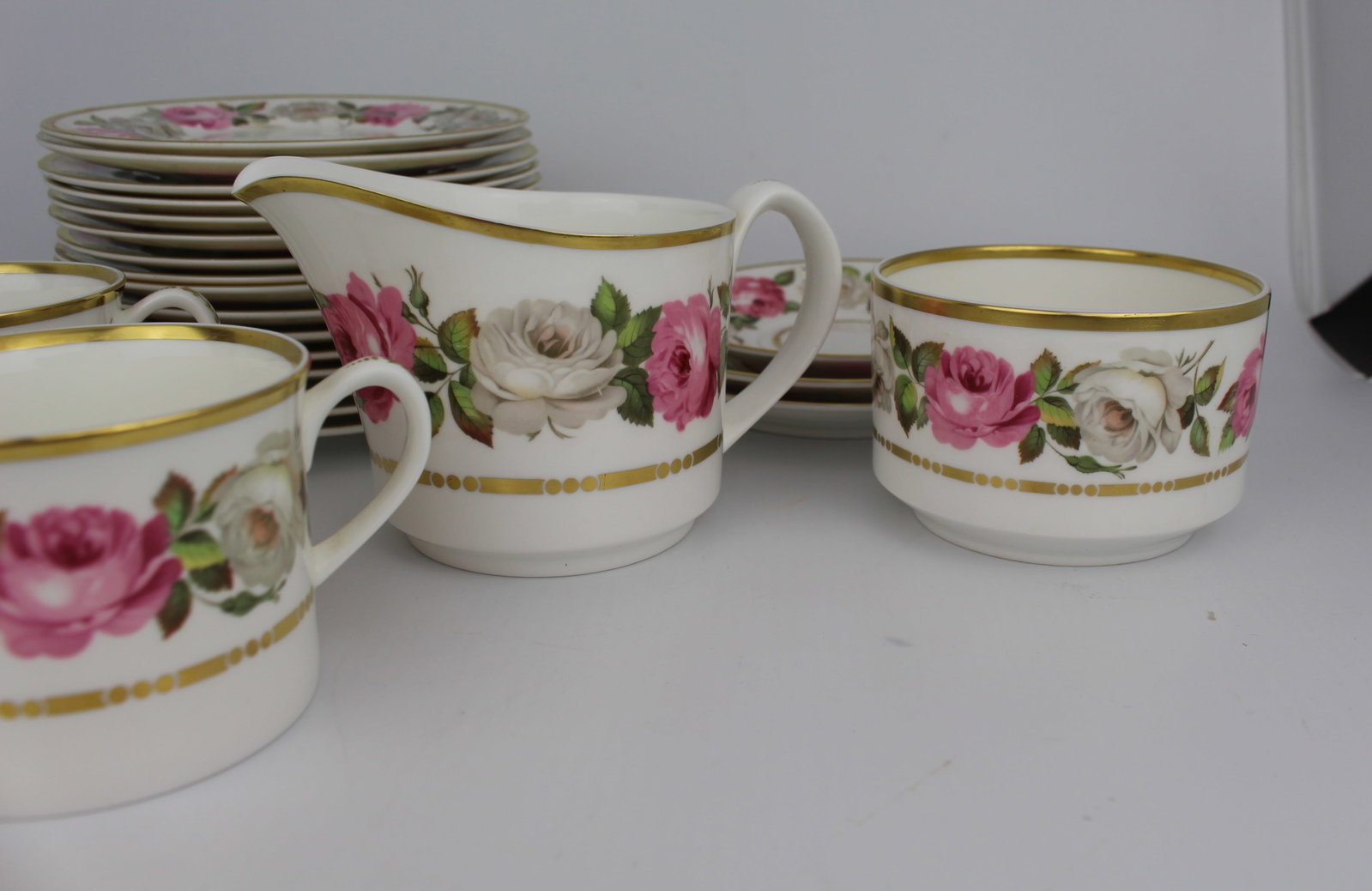 Collection of Royal Worcester Royal Garden Pattern - 3