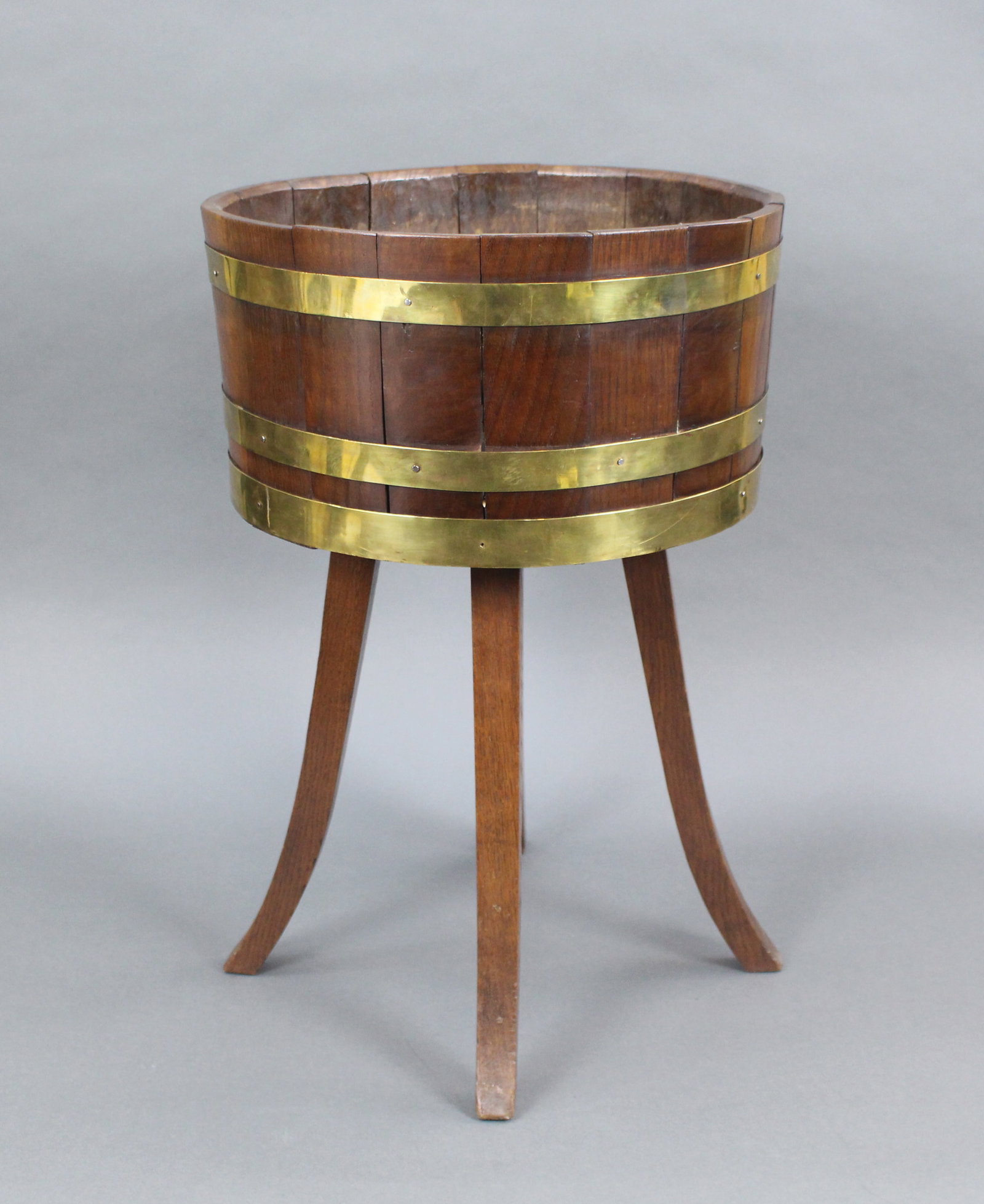 Georgian Brass Bound Oak Cellaret - 2
