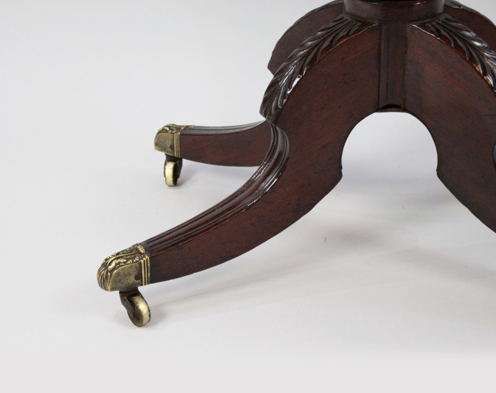 Early 19th Century English Flame Mahogany Fold-Over Tea Table - 11