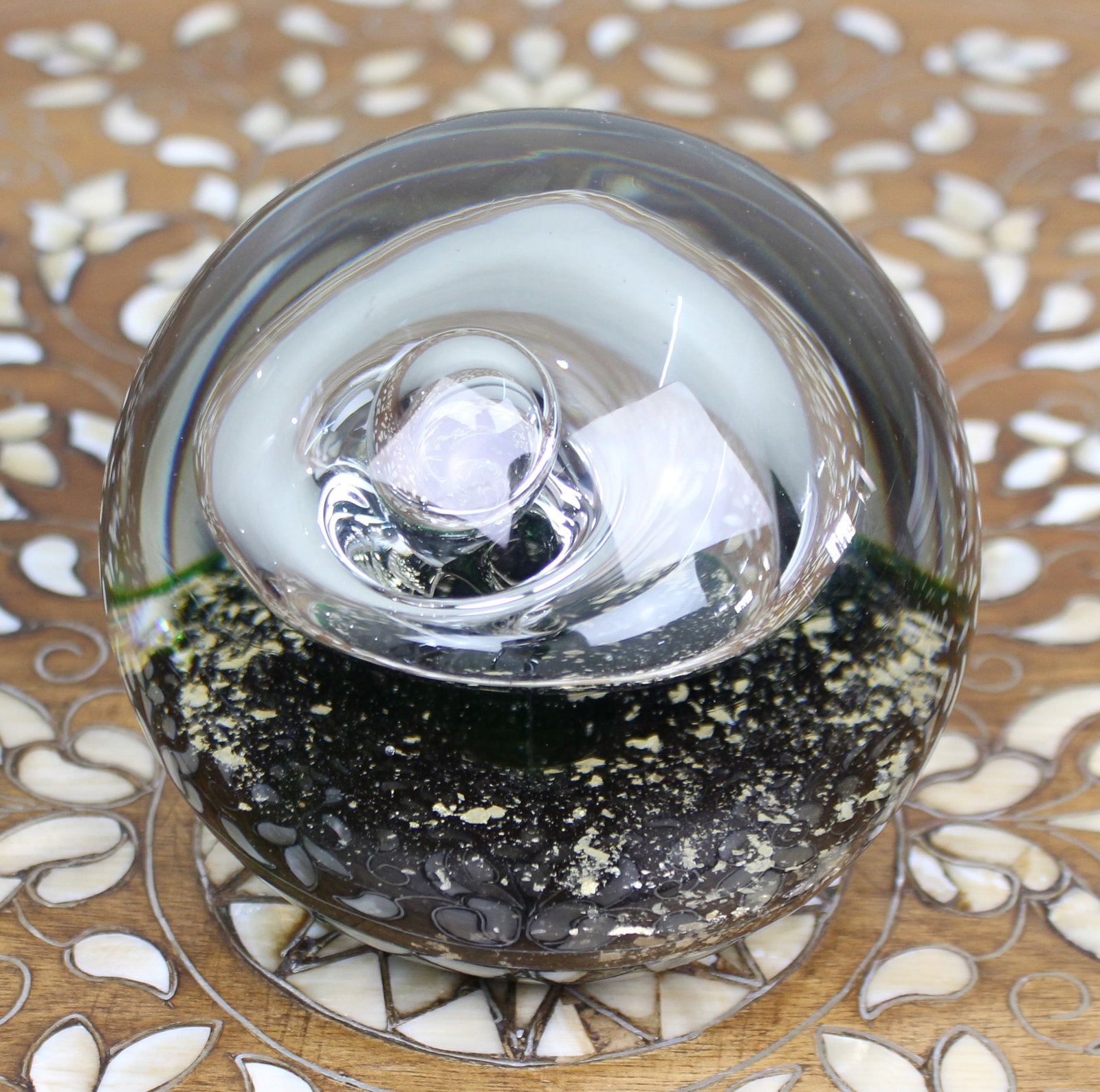 Large Vintage Gass Paperweight (1 of 4)