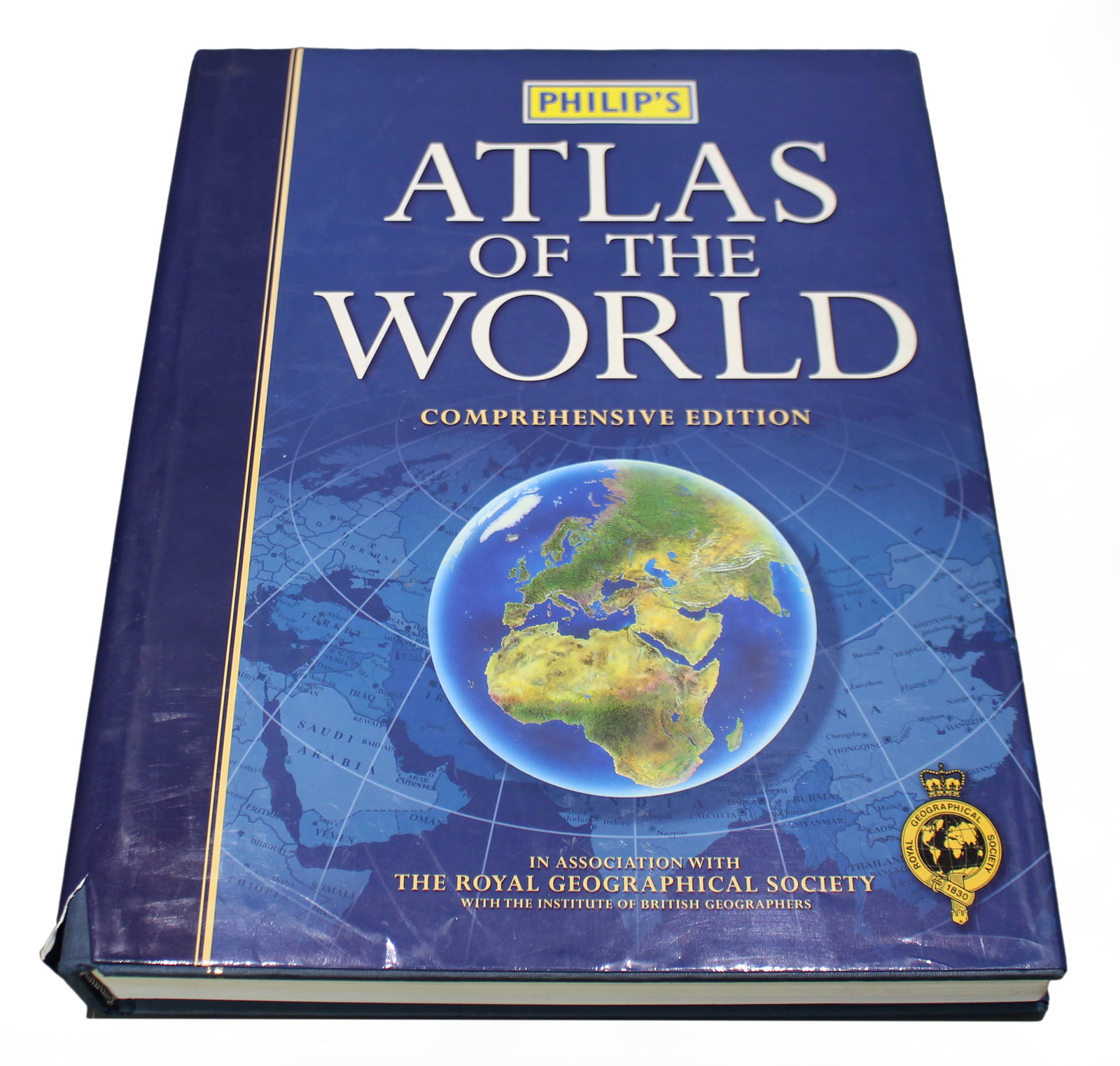 Philip's Atlas of the World Tenth Edition: Title: Philip's Atlas of the World Tenth Edition Description: 1. Philip's Atlas of the World Tenth Edition Condition: Used Delivery option: Collection & Delivery Location: WR1 Category: