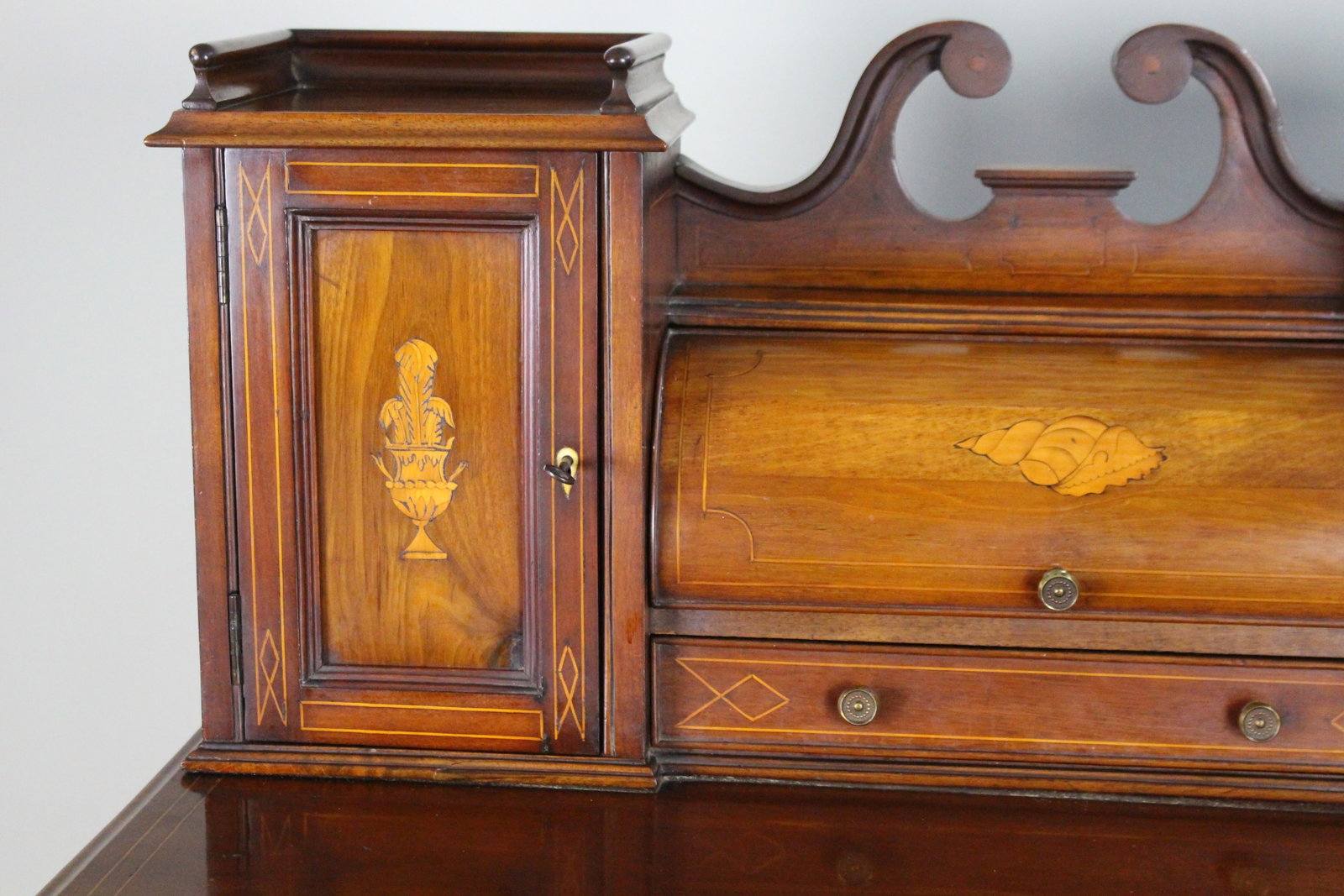 Antique Edwardian Inlaid Mahogany & Satinwood Desk - 7