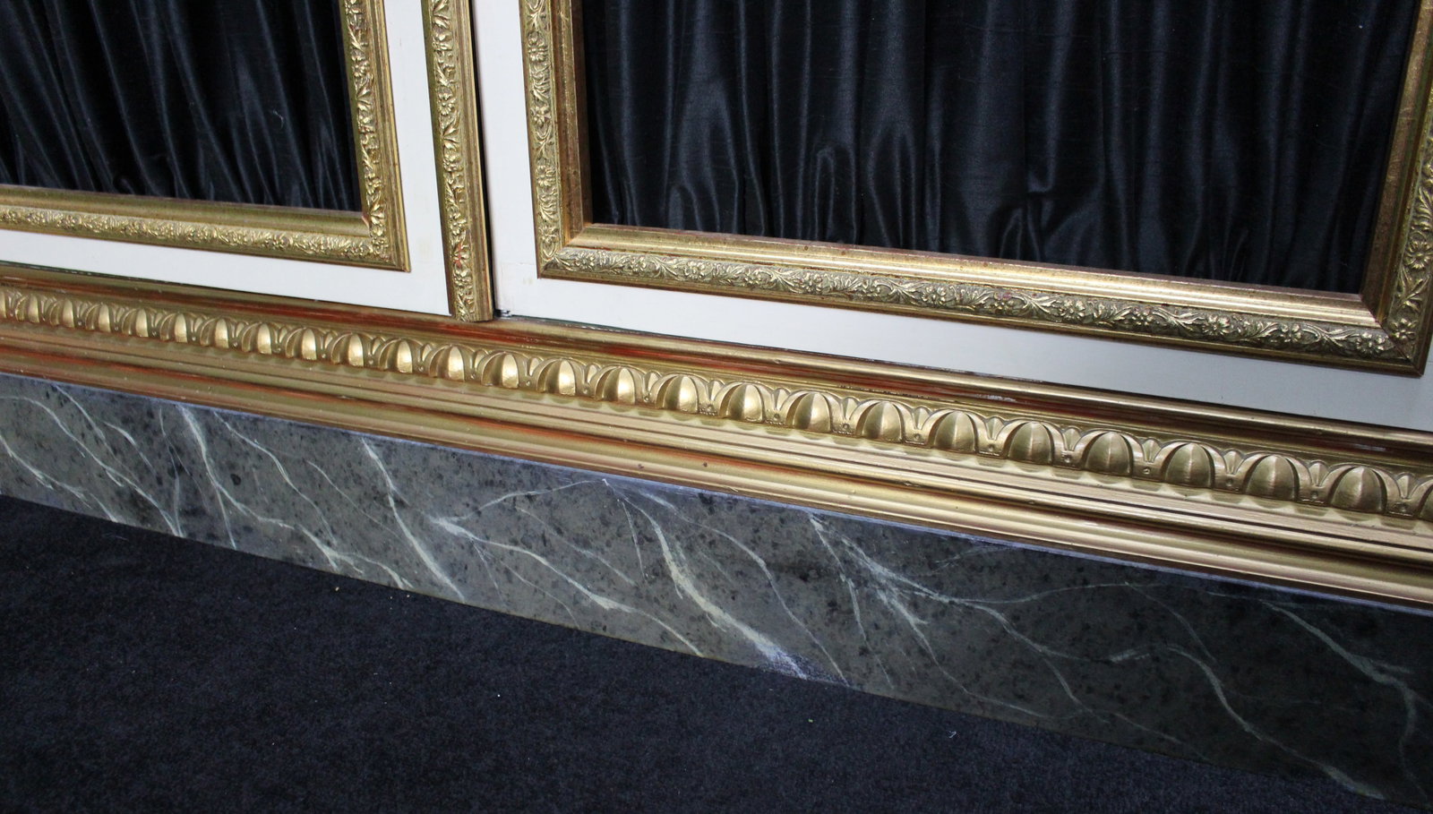 Impressive Neoclassical-Style Painted and Gilt Credenza - 11