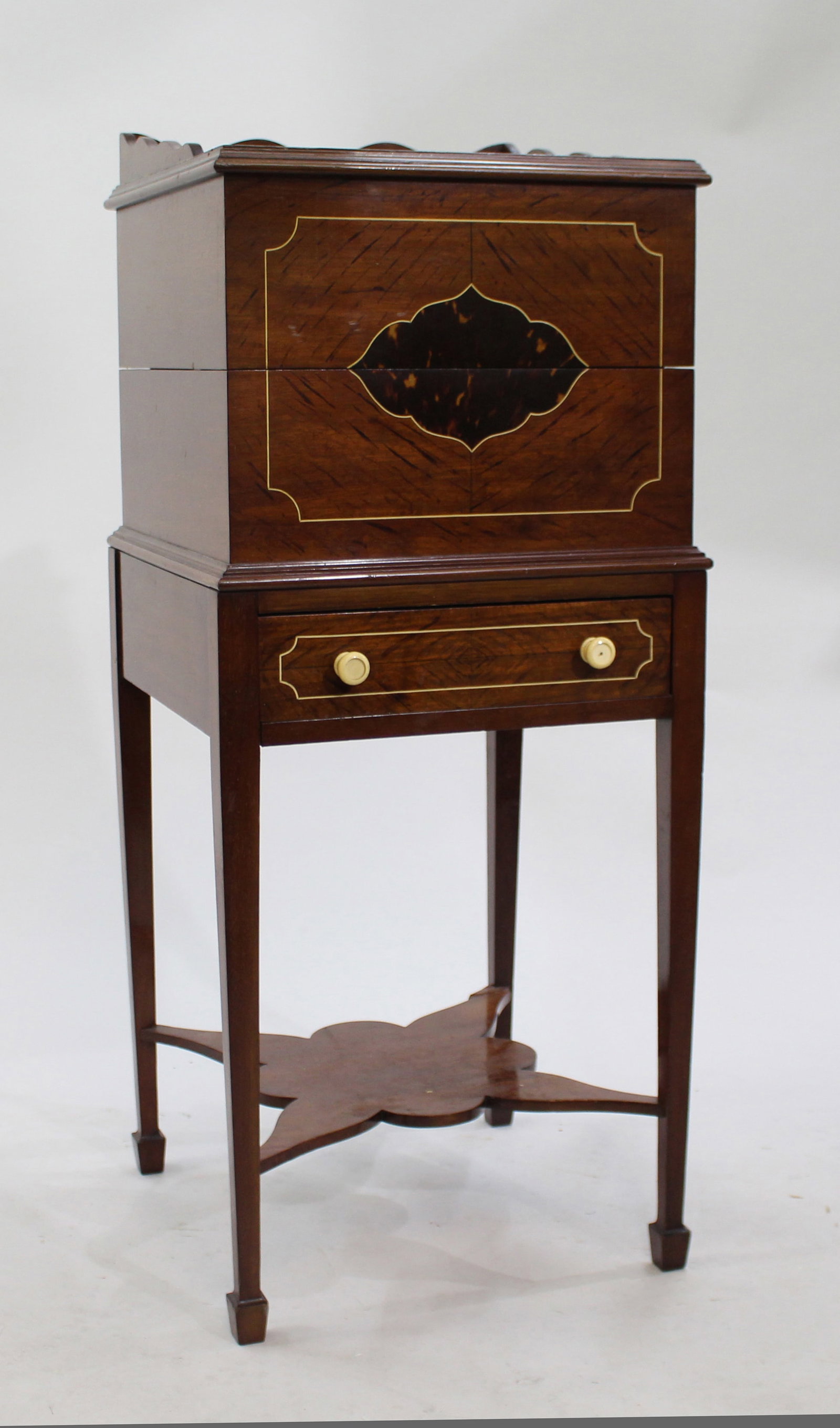 Regency Era Mahogany Works Table with Decorative Inlay (1 of 13)