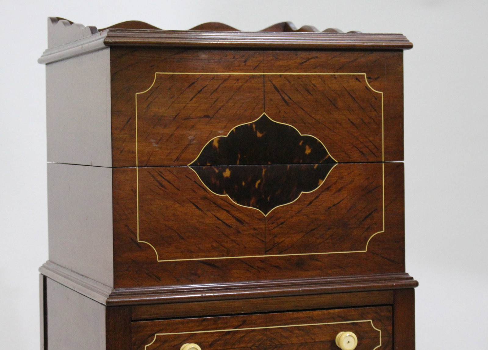 Regency Era Mahogany Works Table with Decorative Inlay - 2