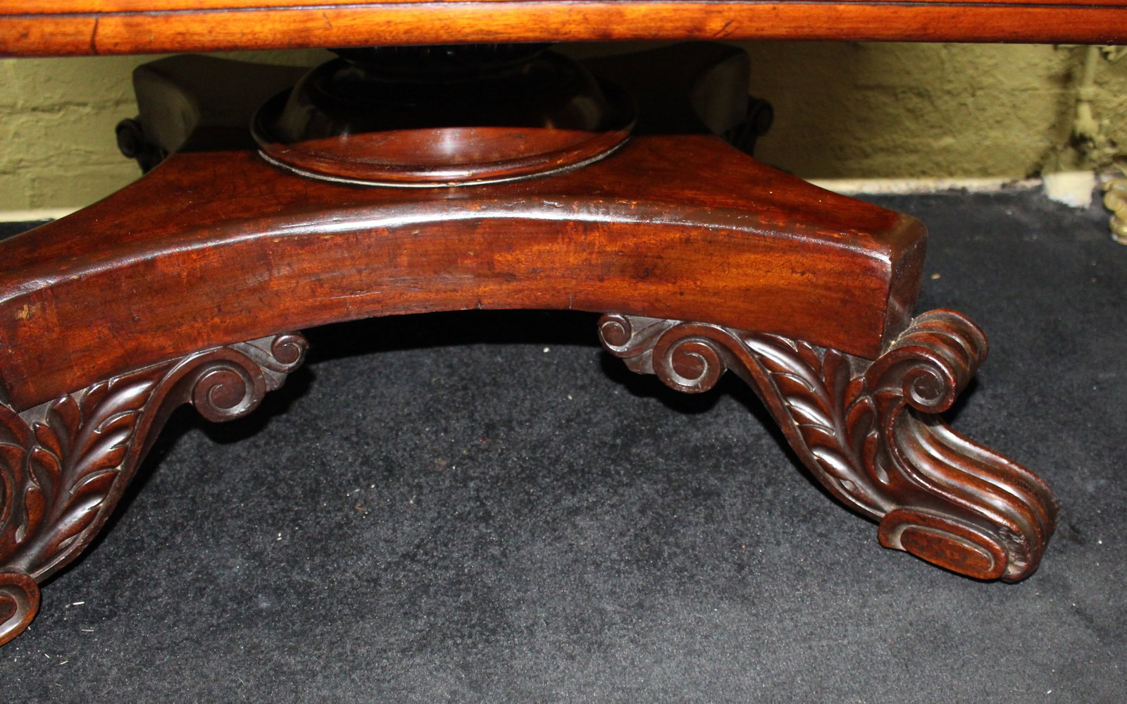 Antique William IV Mahogany Drop-Leaf Centre Table - 8