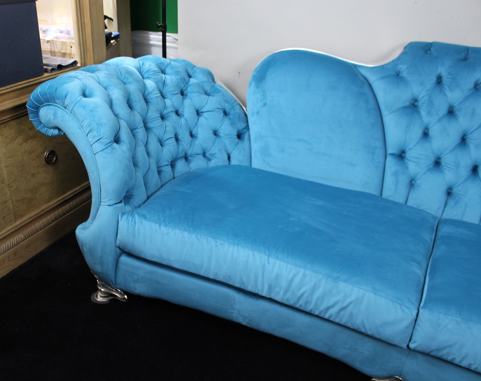 Mantellassi 1926 ‘Butterfly’ Sofa in Turquoise Velvet - 5