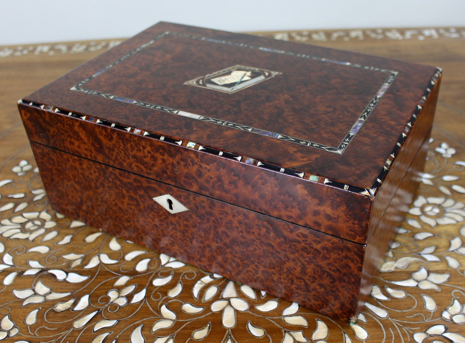 Antique Regency Amboyna & Mother-of-Pearl Inlaid Writing Slope, c.1830 - 2