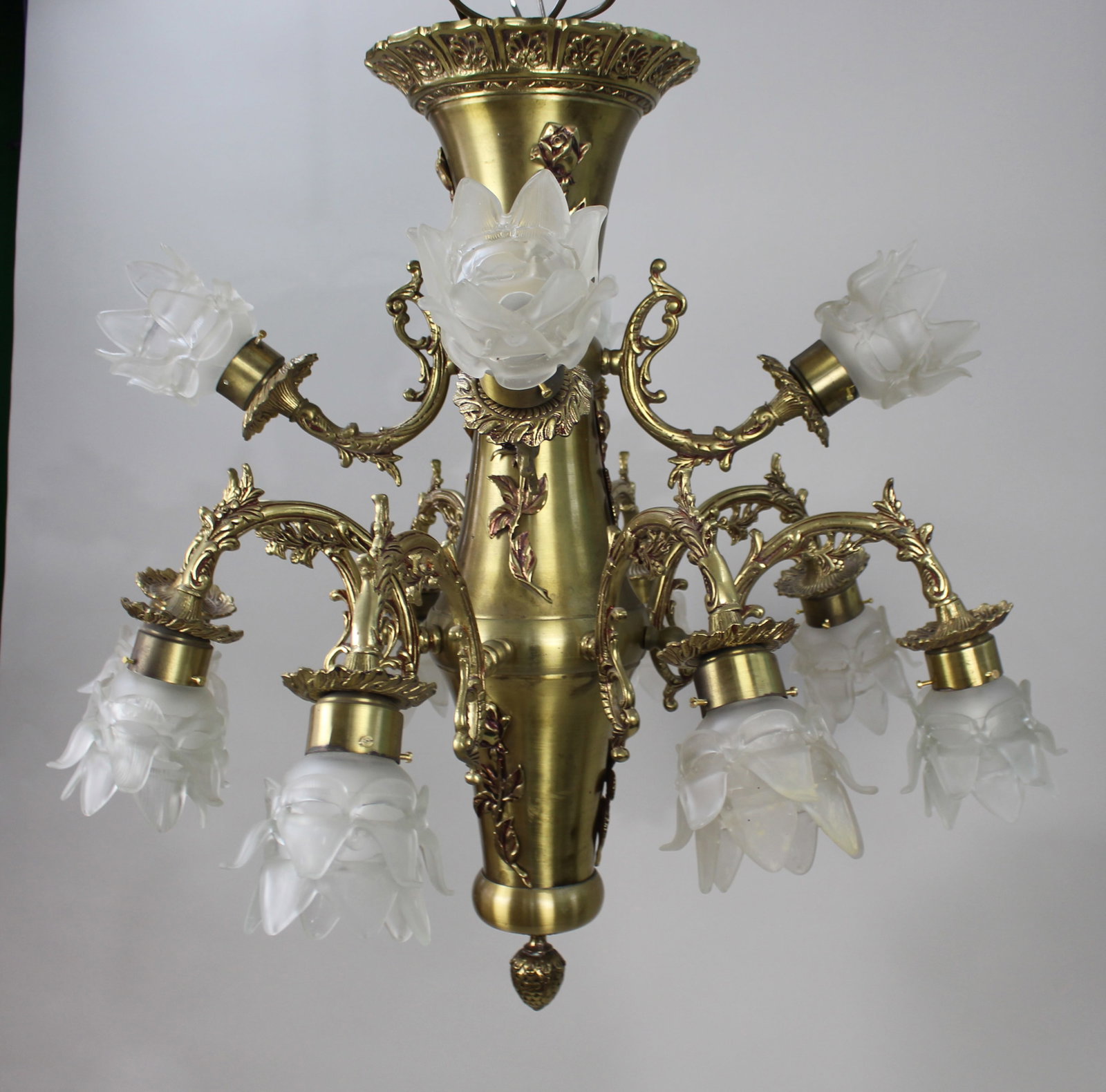 Vintage 12 Light French Brass Chandelier with Glass Shades - 2