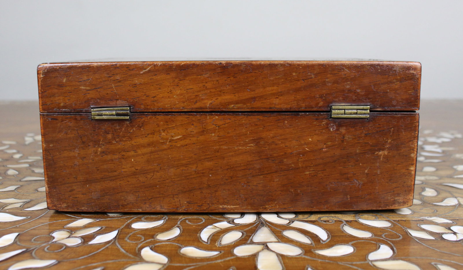 Victorian Mahogany and Brass Inlaid Keepsake Box - 4