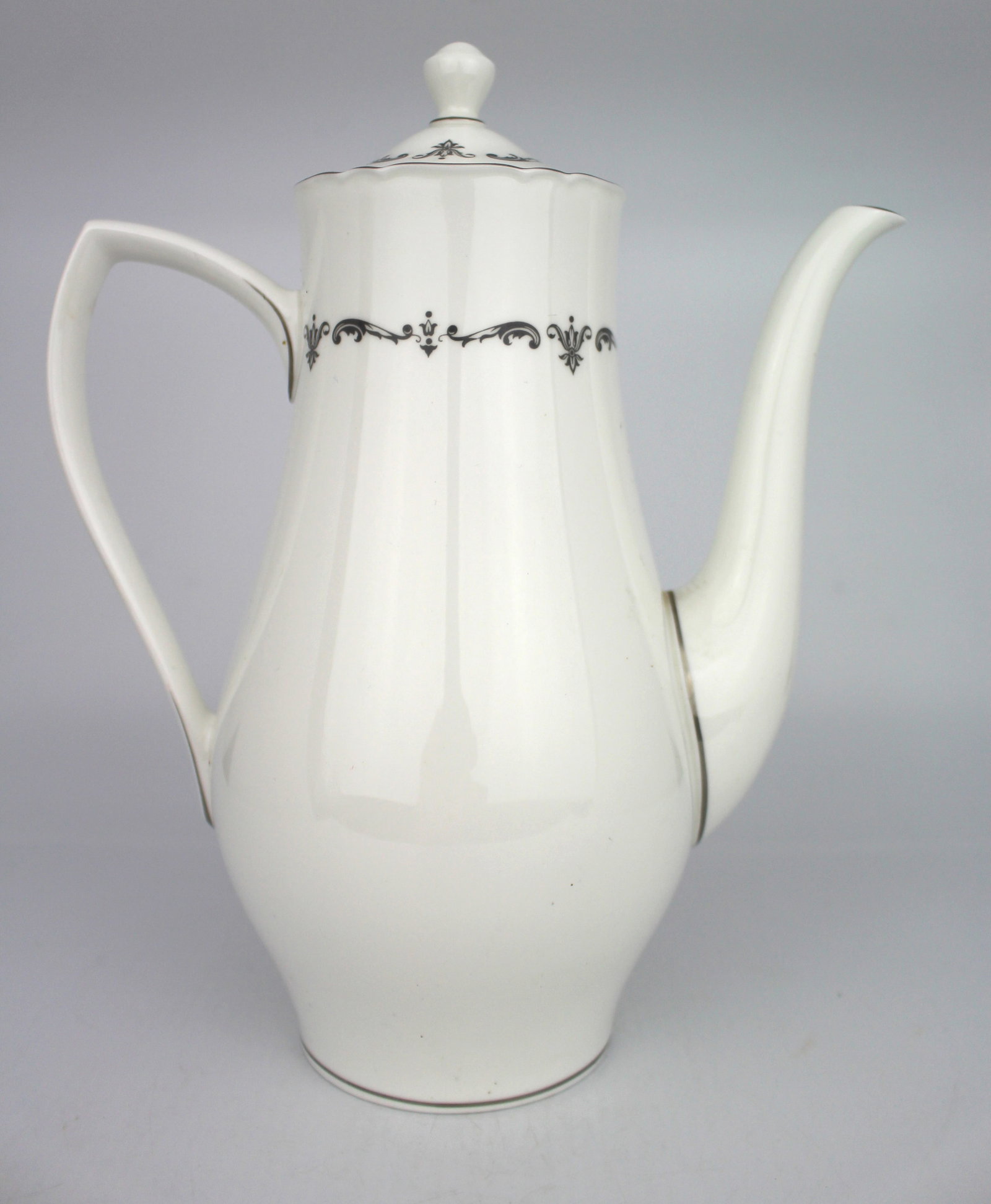 Royal Worcester Silver Chantilly Coffee Pot (1 of 4)