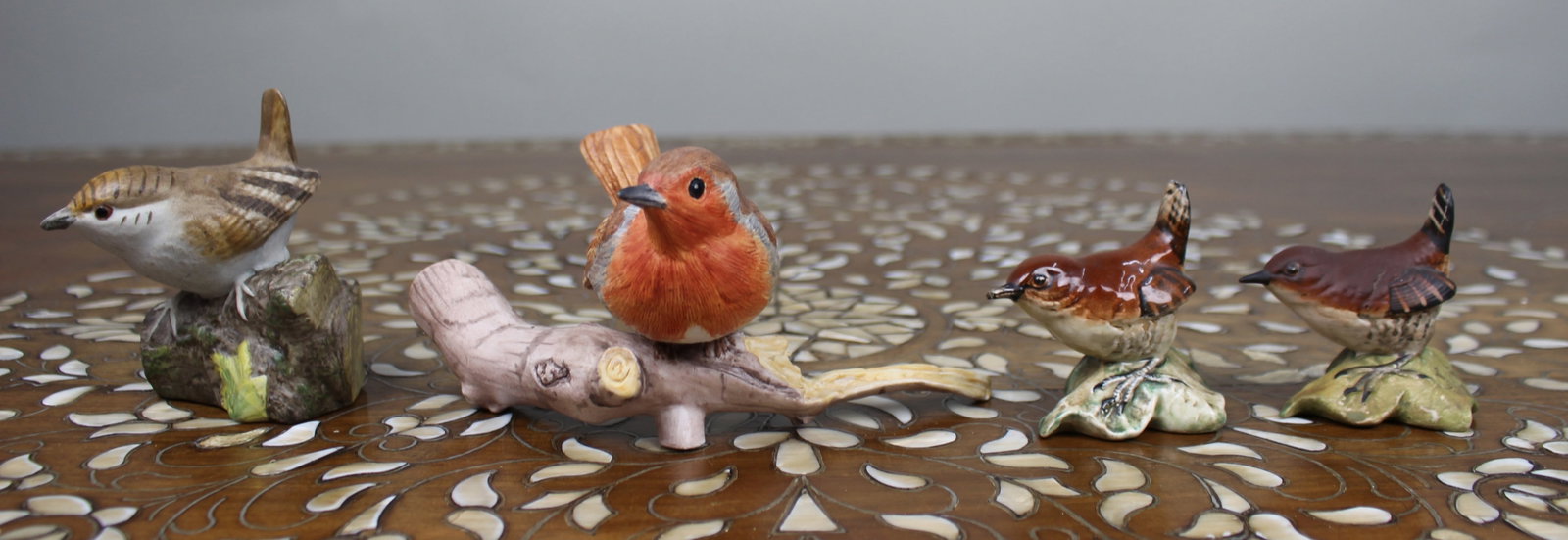 Collection of 4 Vintage Porceain Birds: Title: Collection of 4 Vintage Porceain Birds Description: Collection of 4 Vintage Porceain Birds. 1 with small chip to beak Condition: Used Delivery option: Collection & Delivery Location: WR1