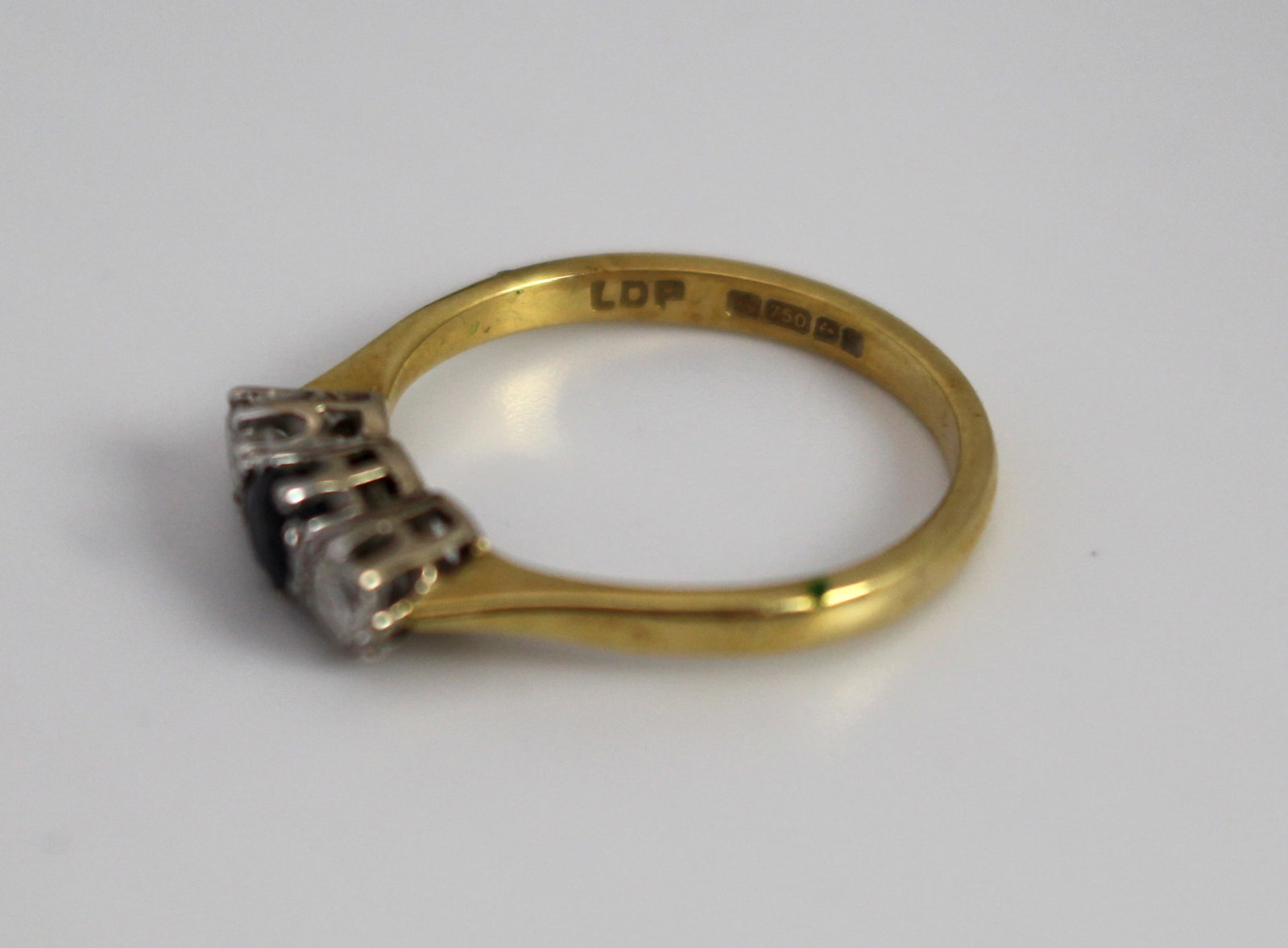 Sapphire & Diamond 18ct Gold Ring - 3