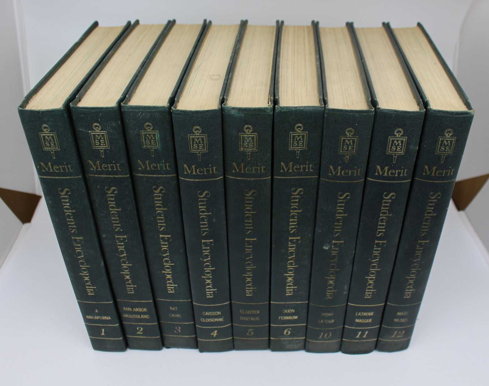 Merit Students Encyclopedia – 9 Volumes, 1967–1978 - 2