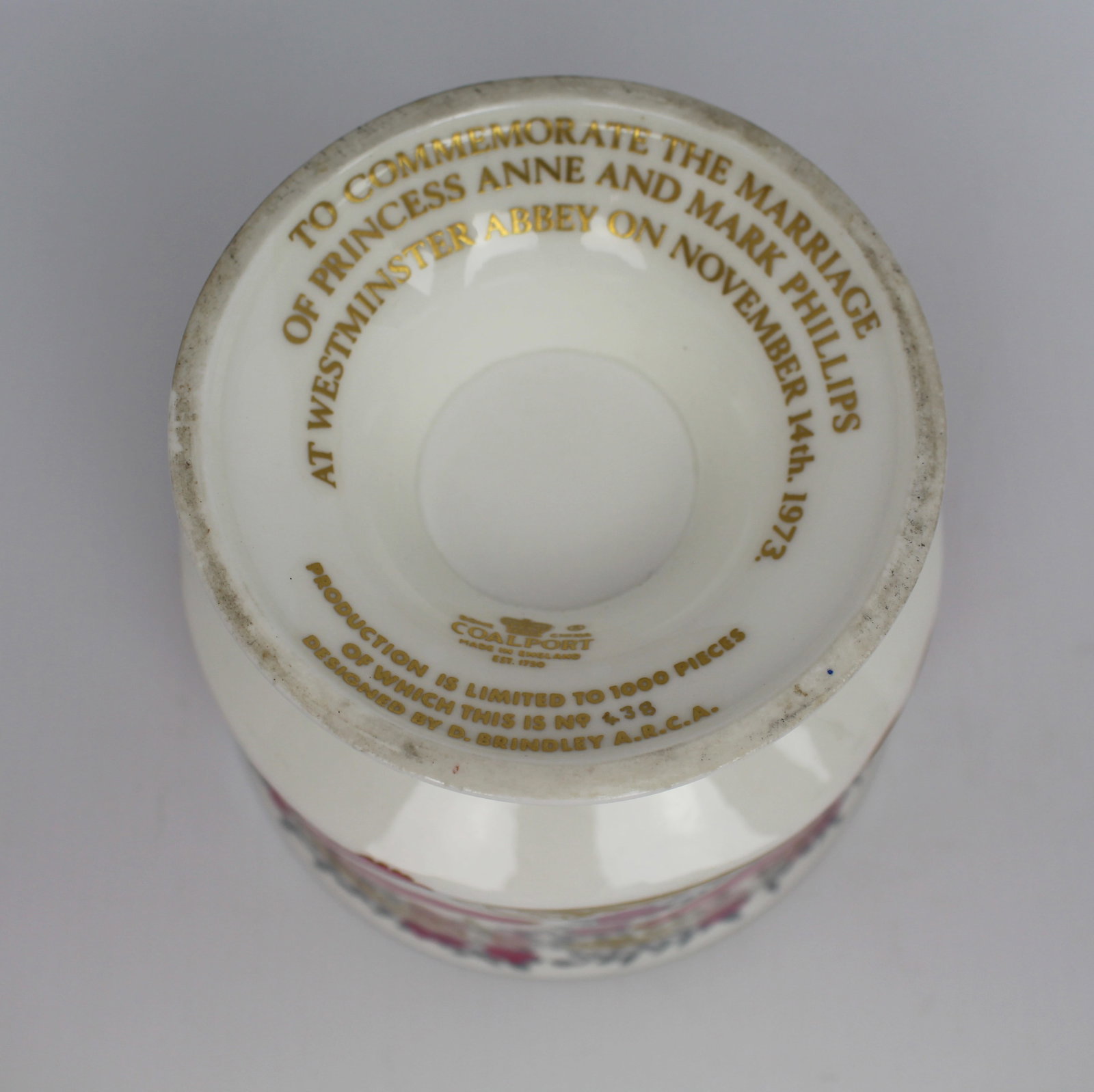 Coalport Commemorative Princess Anne Marriage Vase & Cover - 5