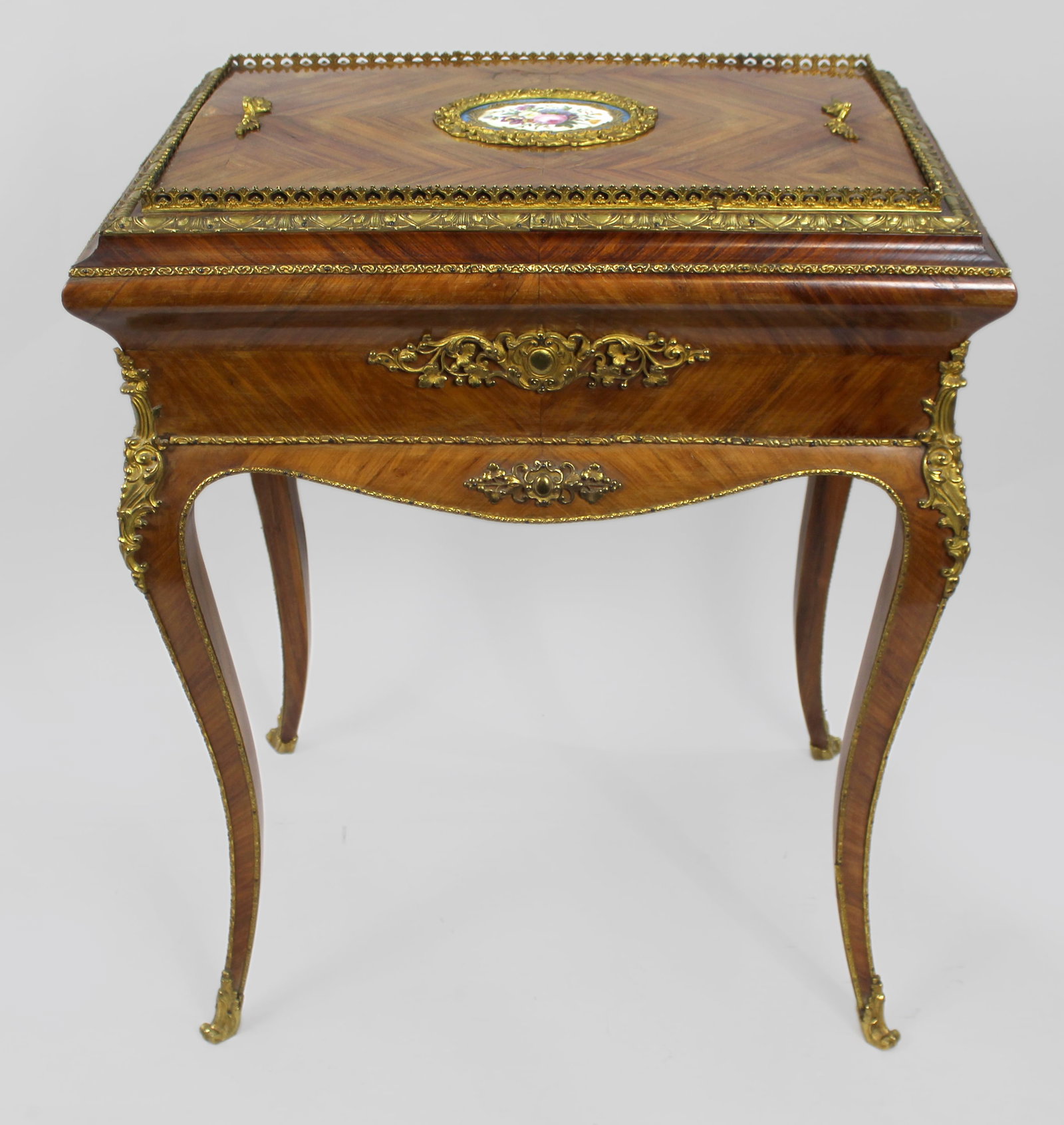 19th-Century French Kingwood Jardinière with Sèvres-Style Plaque: Title: 19th-Century French Kingwood Jardinière with Sèvres-Style Plaque Description: 19th Century French Kingwood & Ormolu Jardinière with Sèvres Style Plaque A fine quality