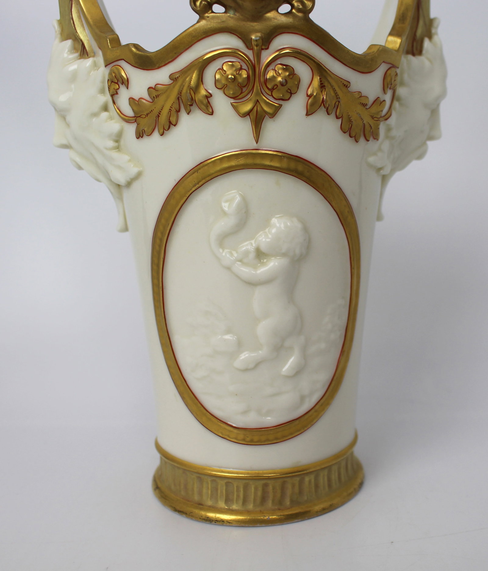 Royal Worcester Exhibition Vase – Retailed by A.B. Daniell & Son, 1884 - 15