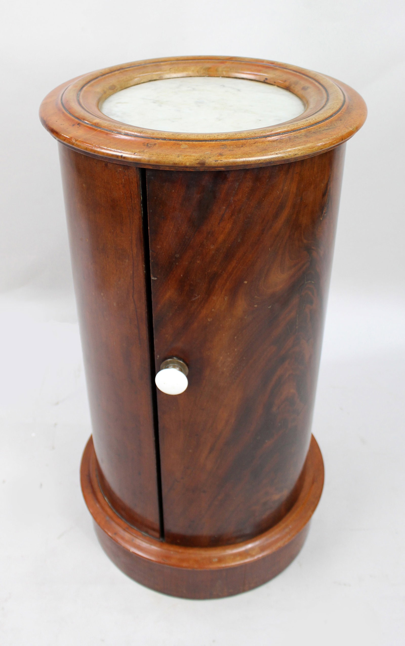 Pair of Victorian Marble Topped Cylindrical Mahogany Pot Cupboards - 16
