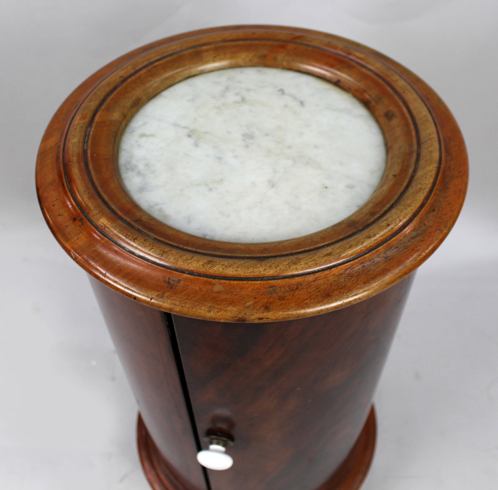 Pair of Victorian Marble Topped Cylindrical Mahogany Pot Cupboards - 17