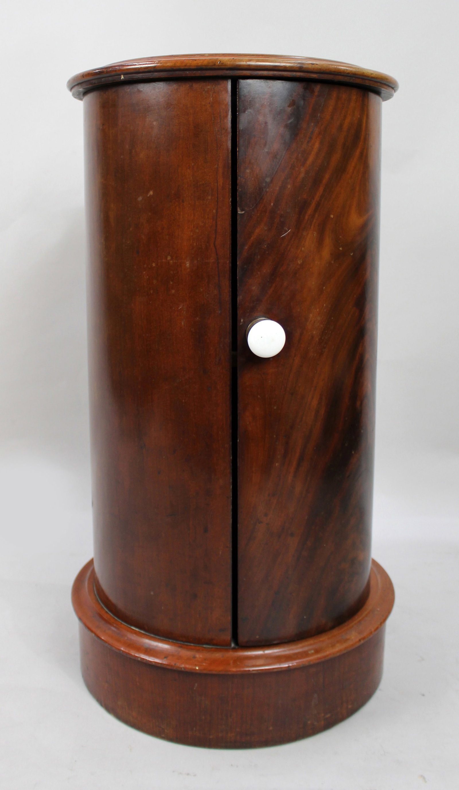 Pair of Victorian Marble Topped Cylindrical Mahogany Pot Cupboards - 20