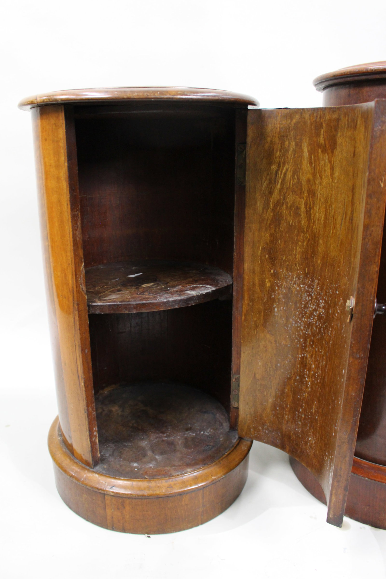 Pair of Victorian Marble Topped Cylindrical Mahogany Pot Cupboards - 5