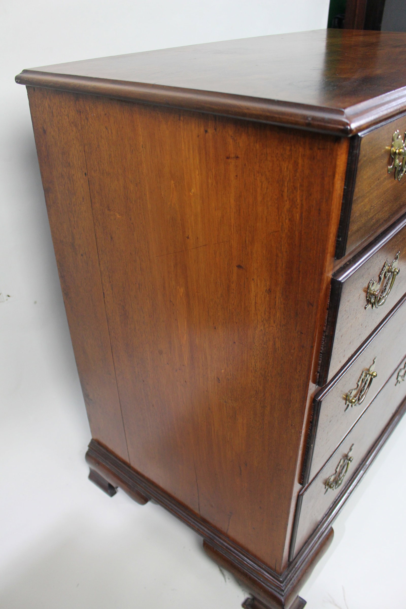 Antique 18th c. George III Mahogany Dumfries House Chest of Drawers - 9