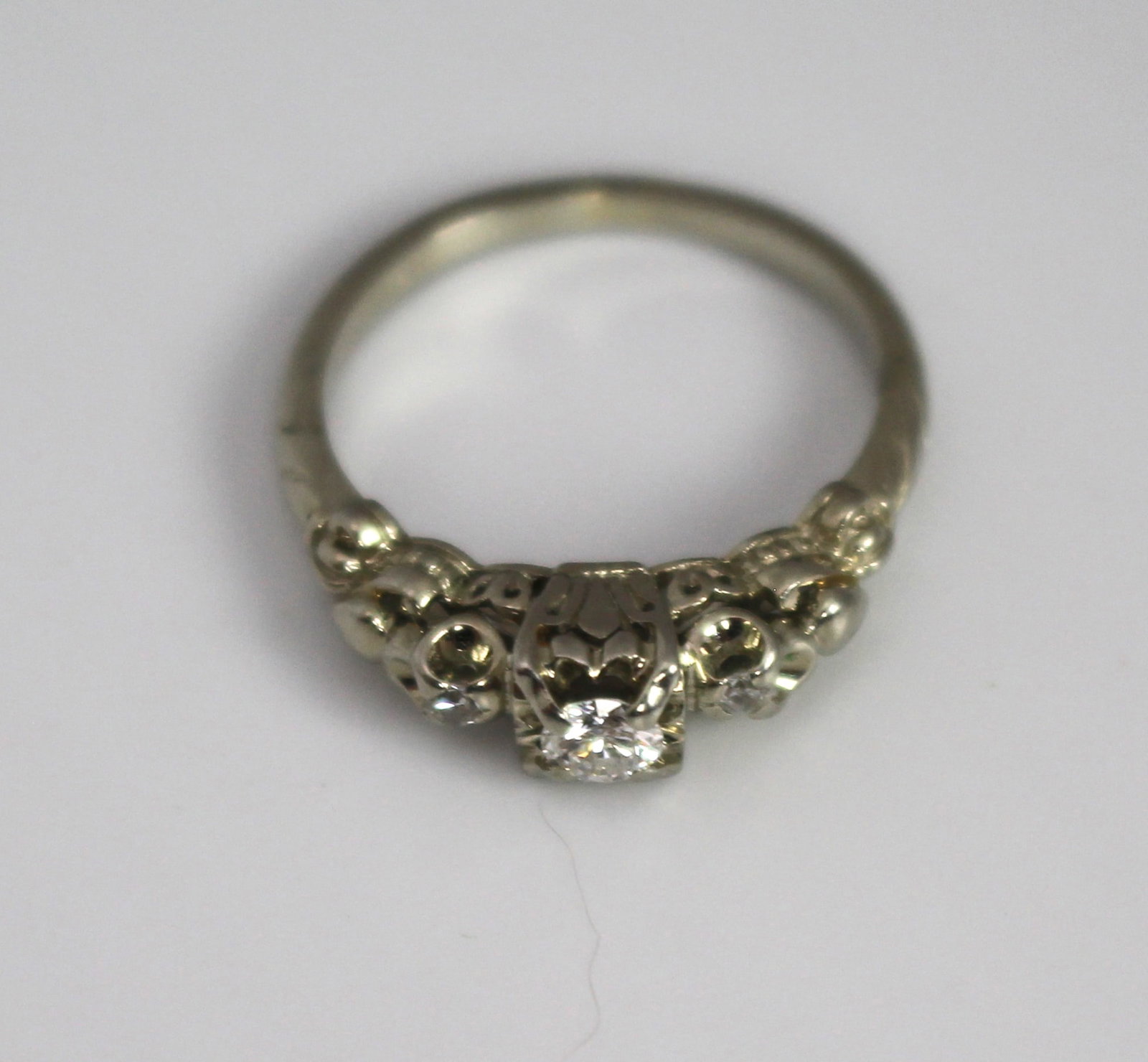 Diamond Three-Stone Ring in 18ct White Gold - 2