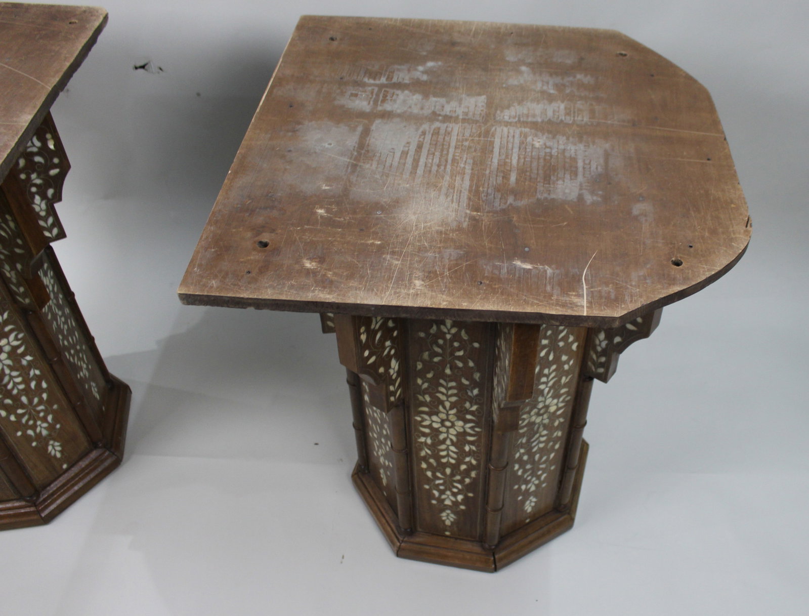 Mid-20th Century Anglo-Indian Inlaid Dining Table - 12