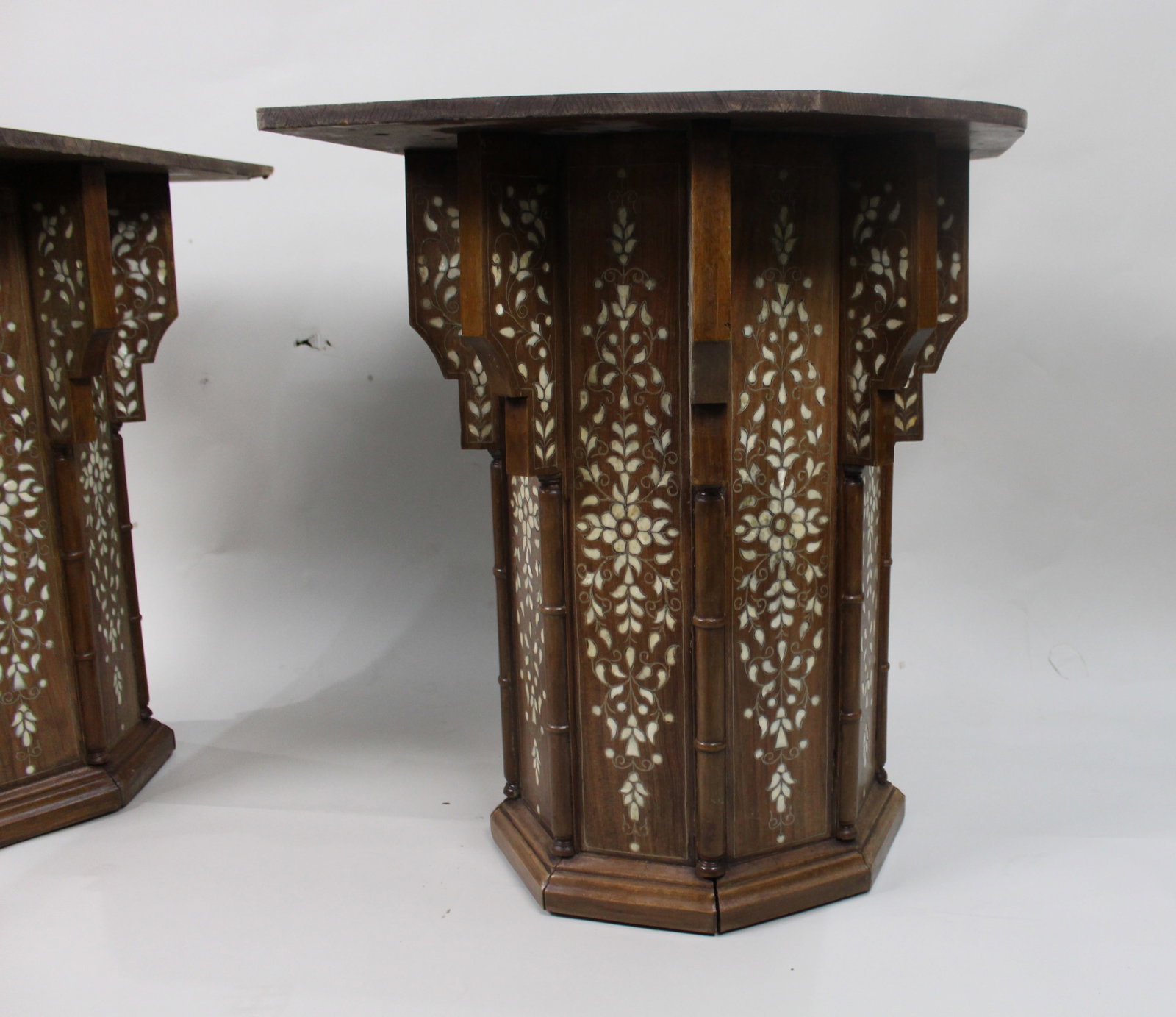Mid-20th Century Anglo-Indian Inlaid Dining Table - 13