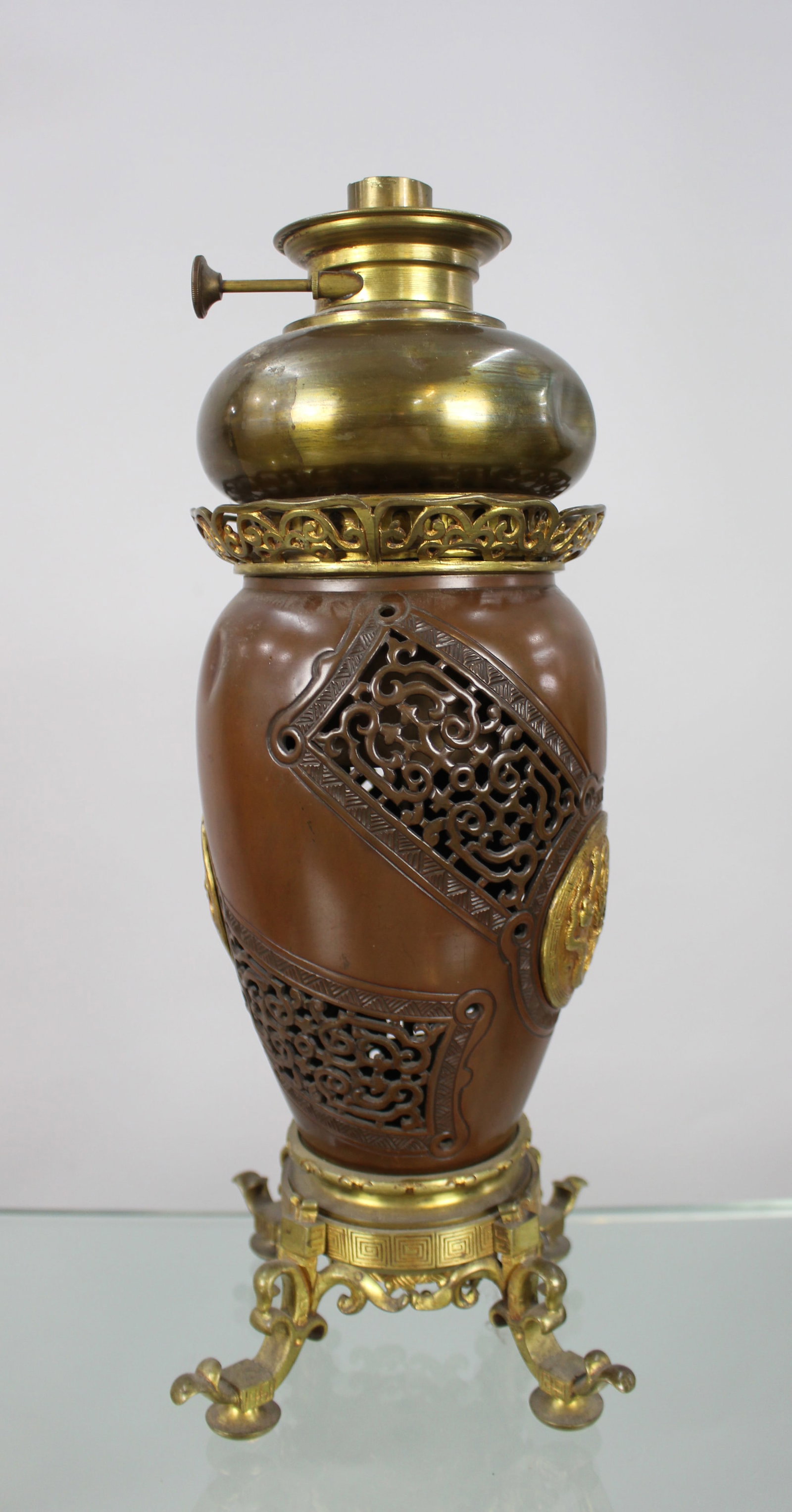 Meiji Period Japanese Bronze Oil Lamp c.1900 - 7