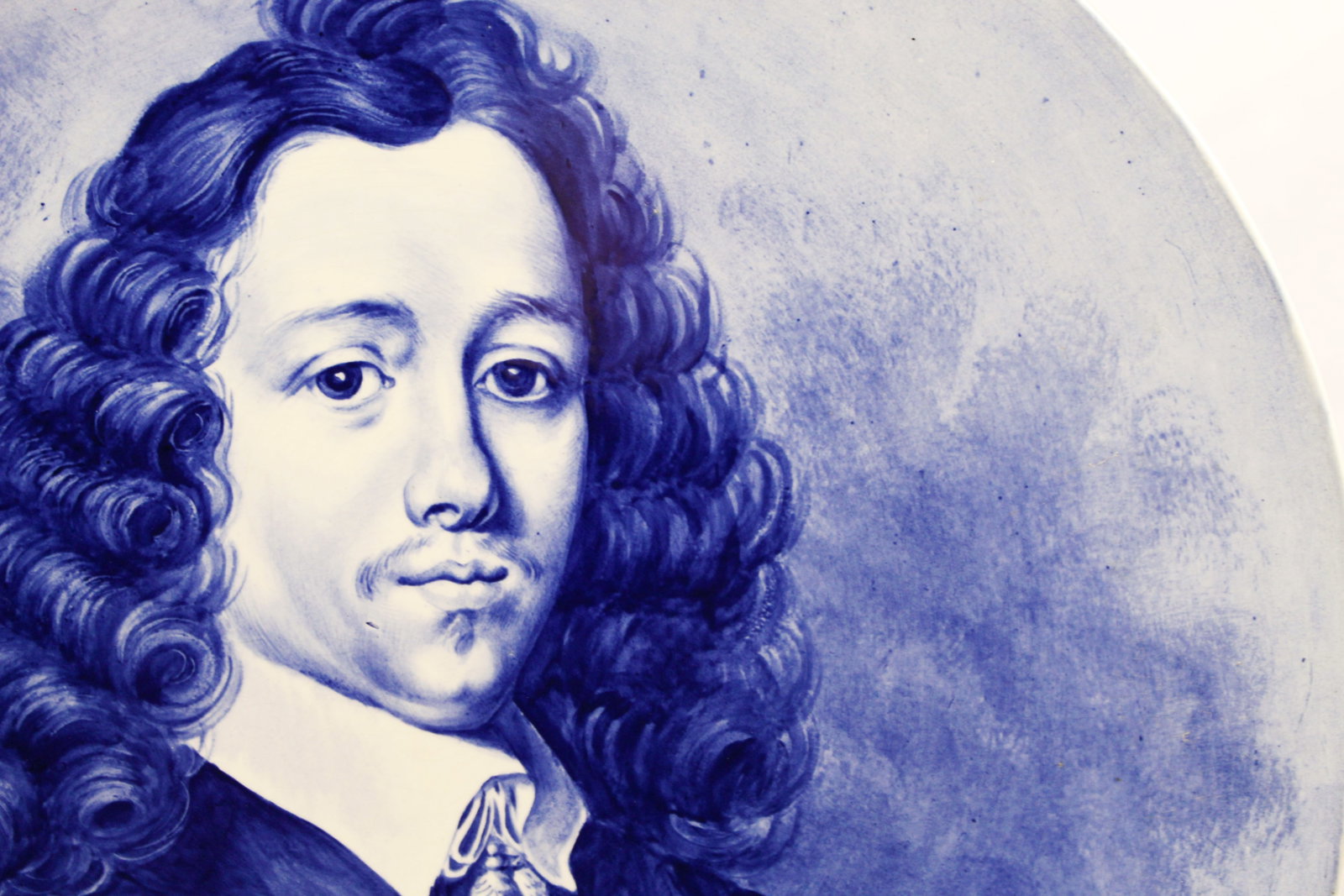 Fine Royal Bonn Blue & White Portrait Charger – Van Genden, c.1890 - 3