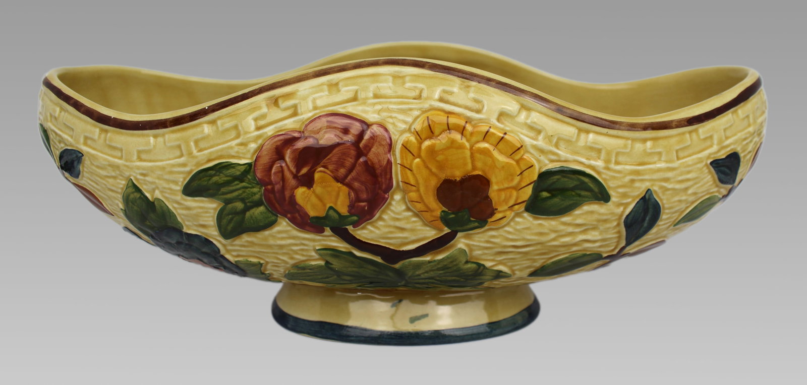 H.J.Wood Indian Tree Boat Shaped Bowl: Title: H.J.Wood Indian Tree Boat Shaped Bowl Description: H.J.Wood Indian Tree Boat Shaped Bowl Shape number 701. Measures 32 x 14 x 12 (height) cm. Very good condition; no chips, cracks or repairs