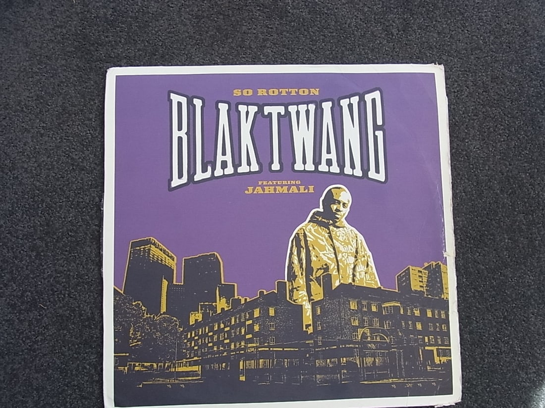 Banksy Limited Edition Blaktwang Record & Cover As Seen In Museums. Free Post In UK 2008: Title: Banksy Limited Edition Blaktwang Record & Cover As Seen In Museums. Free Post In UK 2008 Description: A record & Cover from the limited edition. It has been exhibited in Museums