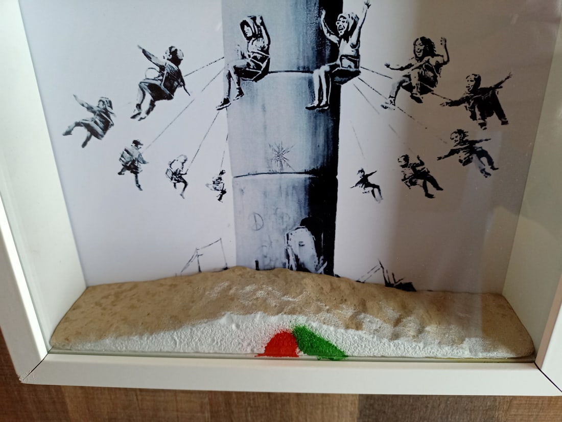 Banksy "Box Set" #402 With Receipt Sold Out!! (#0732) - 7