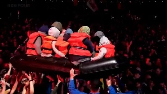 Banksy (b1974) Glastonbury Sold Out 'No 9 Screen Print – Migrant Boat’ With Provenance 2 - 14